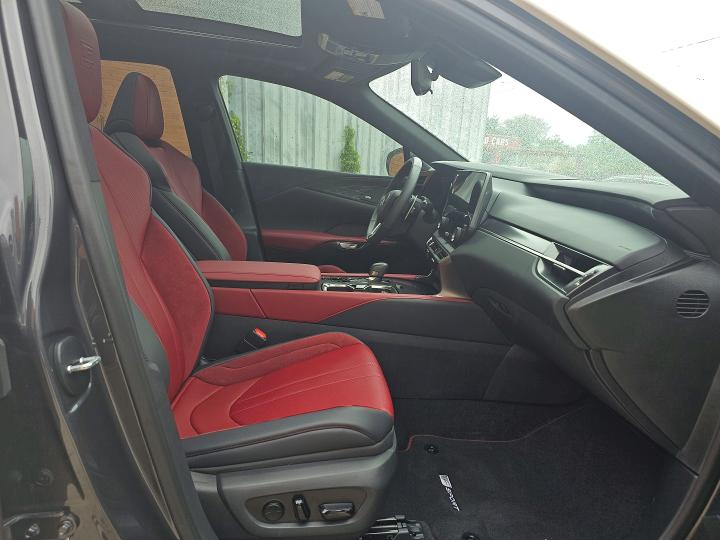 Продажа на аукционе авто 2024 Lexus Rx, vin: 2T2BCMEA5RC018548, номер лота: 52164506
