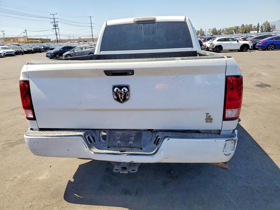 52047136 :رقم المزاد ، 3C6JR6AGXGG331383 vin ، 2016 Ram 1500 مزاد بيع