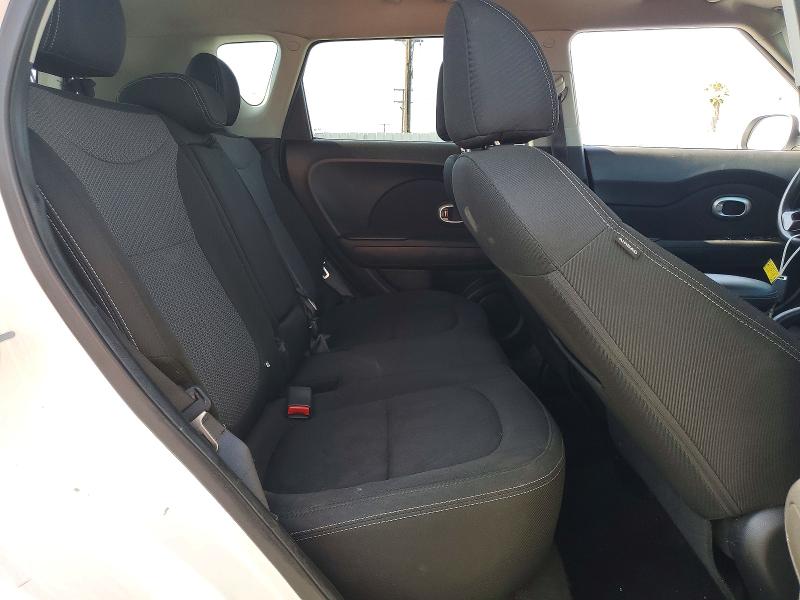 50632196 :رقم المزاد ، KNDJP3A53J7620619 vin ، 2018 Kia Soul مزاد بيع