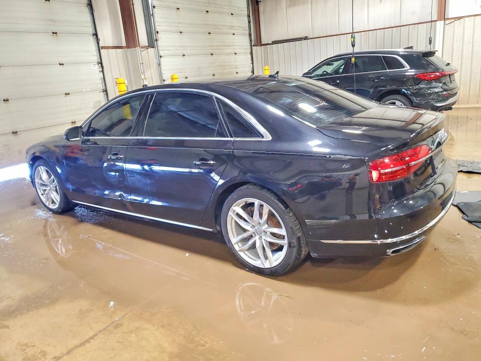 48144096 :رقم المزاد ، WAU32AFD5FN028926 vin ، 2015 Audi A8 مزاد بيع