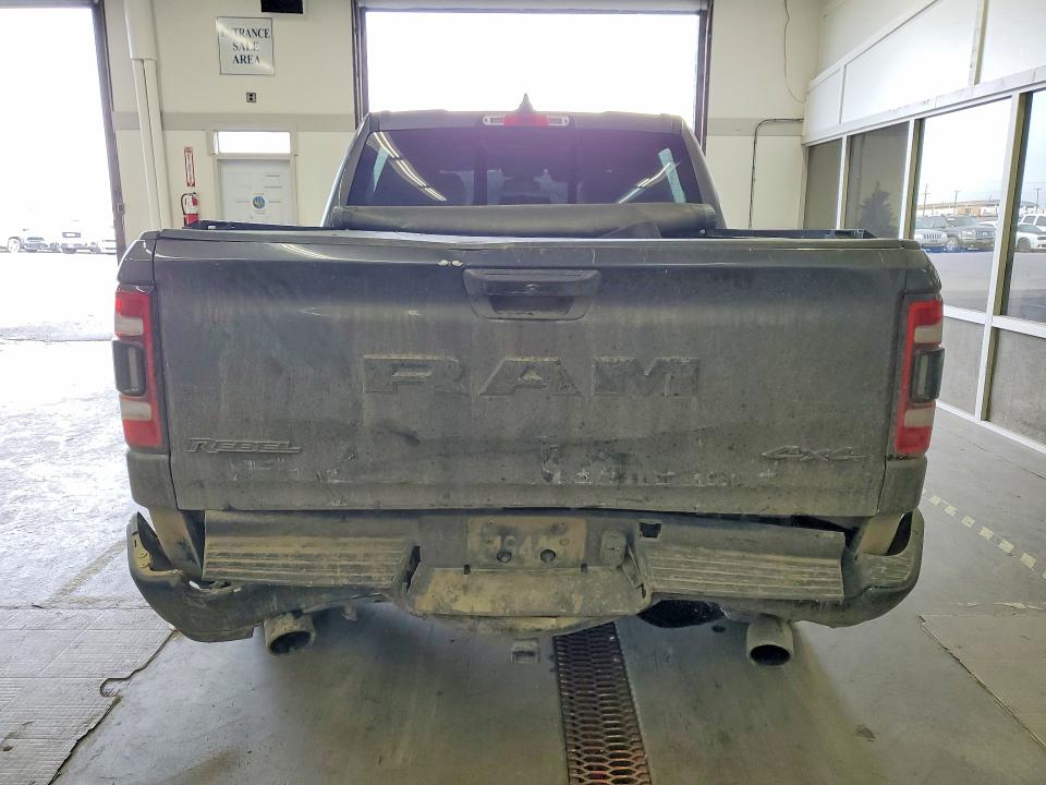 51779306 :رقم المزاد ، 1C6SRFLT5KN557328 vin ، 2019 Ram 1500 مزاد بيع