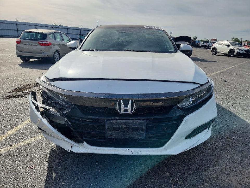 2019 Honda Accord მანქანა იყიდება აუქციონზე, vin: 1HGCV1F33KA067213, აუქციონის ნომერი: 49031636