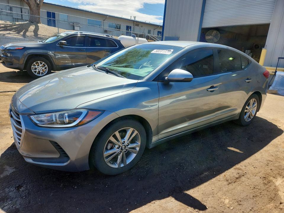 2017 Hyundai Elantra მანქანა იყიდება აუქციონზე, vin: KMHD84LF8HU385454, აუქციონის ნომერი: 50281926