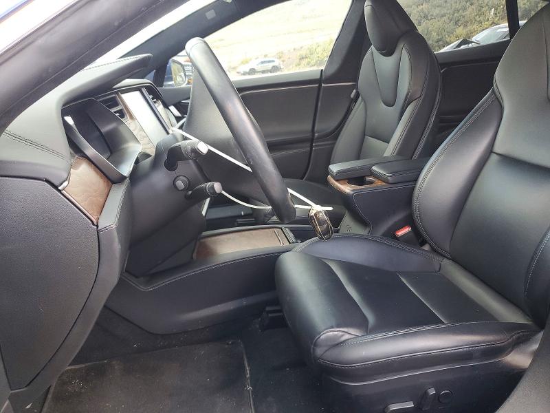49246746 :رقم المزاد ، 5YJSA1E24LF381945 vin ، 2020 Tesla Model S مزاد بيع