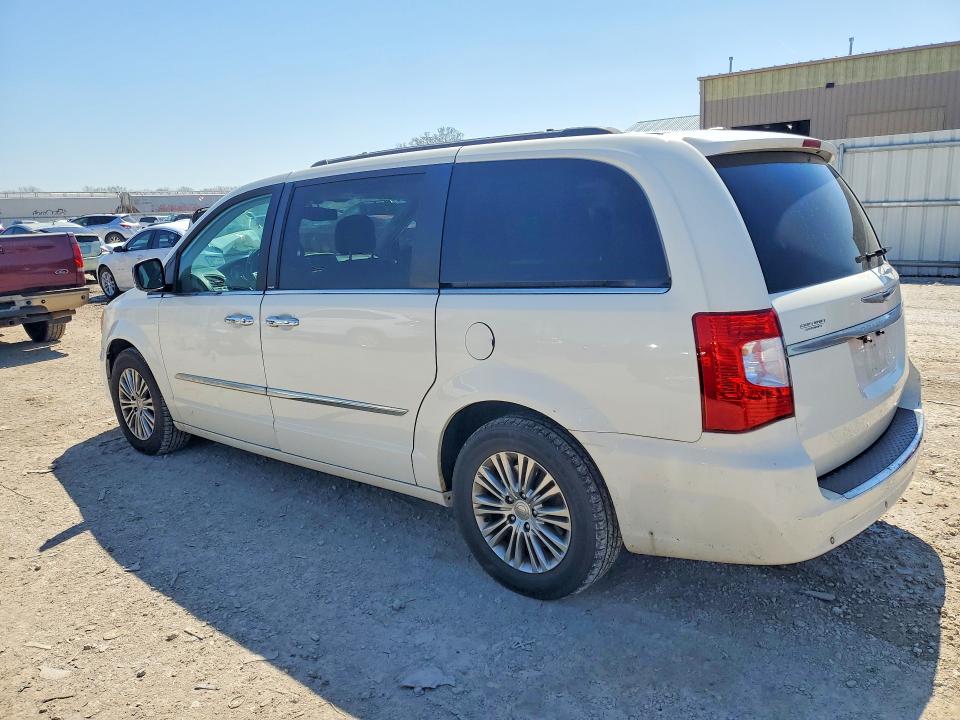 2013 Chrysler Town & Country მანქანა იყიდება აუქციონზე, vin: 2C4RC1CG6DR747773, აუქციონის ნომერი: 47690266