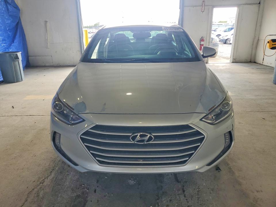 Продажа на аукционе авто 2018 Hyundai Elantra, vin: 5NPD84LF5JH261307, номер лота: 49182906