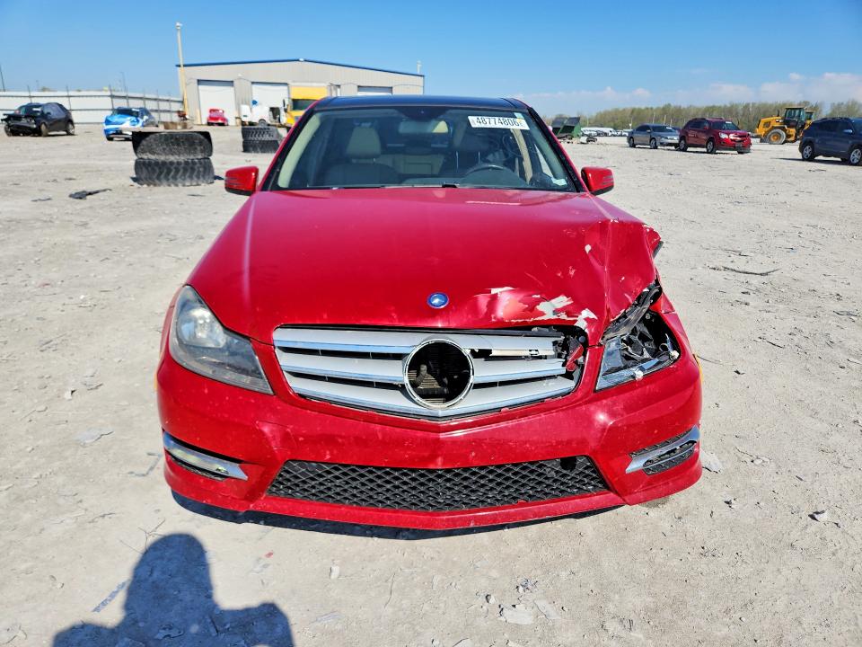 Продажа на аукционе авто 2013 Mercedes-benz C, vin: WDDGF8AB0DA885124, номер лота: 48774806