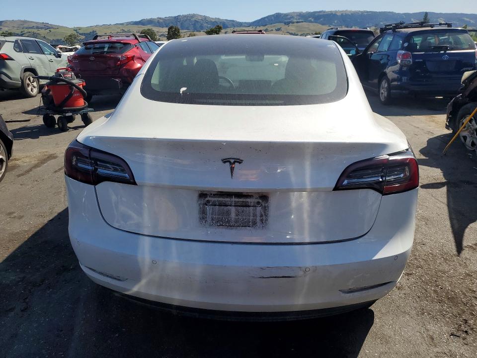 50484556 :رقم المزاد ، 5YJ3E1EA1NF144784 vin ، 2022 Tesla Model 3 مزاد بيع