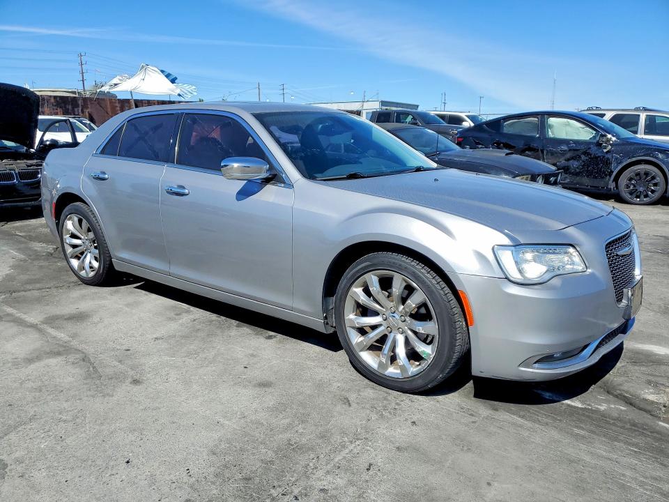 Продаж на аукціоні авто 2015 Chrysler 300c, vin: 2C3CCAEG2FH743512, номер лоту: 50529326