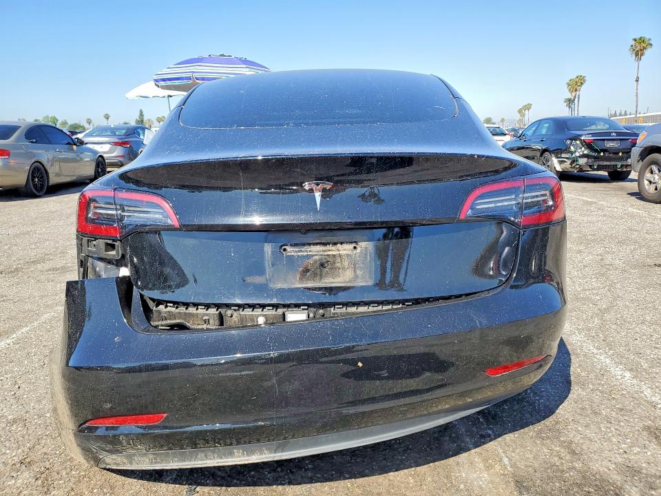 Продажа на аукционе авто 2023 Tesla Model 3, vin: 5YJ3E1EAXPF705244, номер лота: 49277726