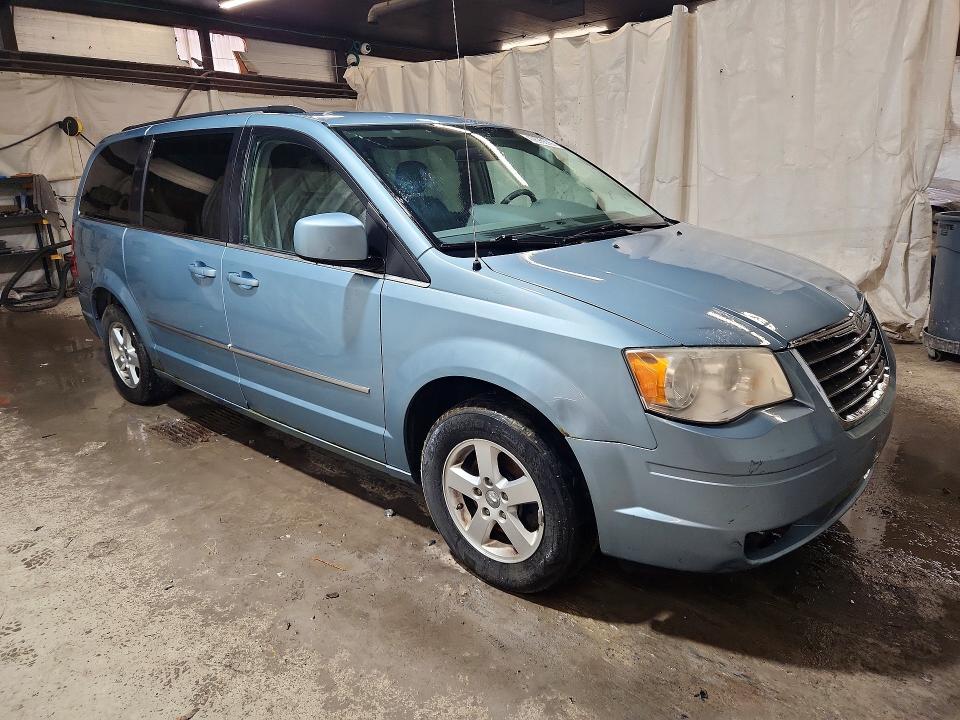 2010 Chrysler Town & Country მანქანა იყიდება აუქციონზე, vin: 2A4RR5D15AR265933, აუქციონის ნომერი: 47696876