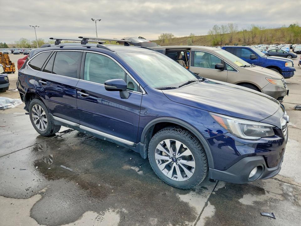 2018 Subaru Outback მანქანა იყიდება აუქციონზე, vin: 4S4BSETC8J3310074, აუქციონის ნომერი: 50439306