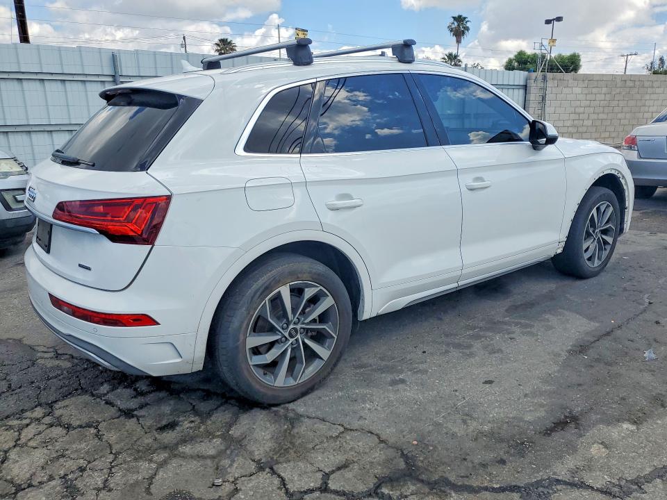 48096006 :رقم المزاد ، WA1BAAFY7M2022820 vin ، 2021 Audi Q5 مزاد بيع