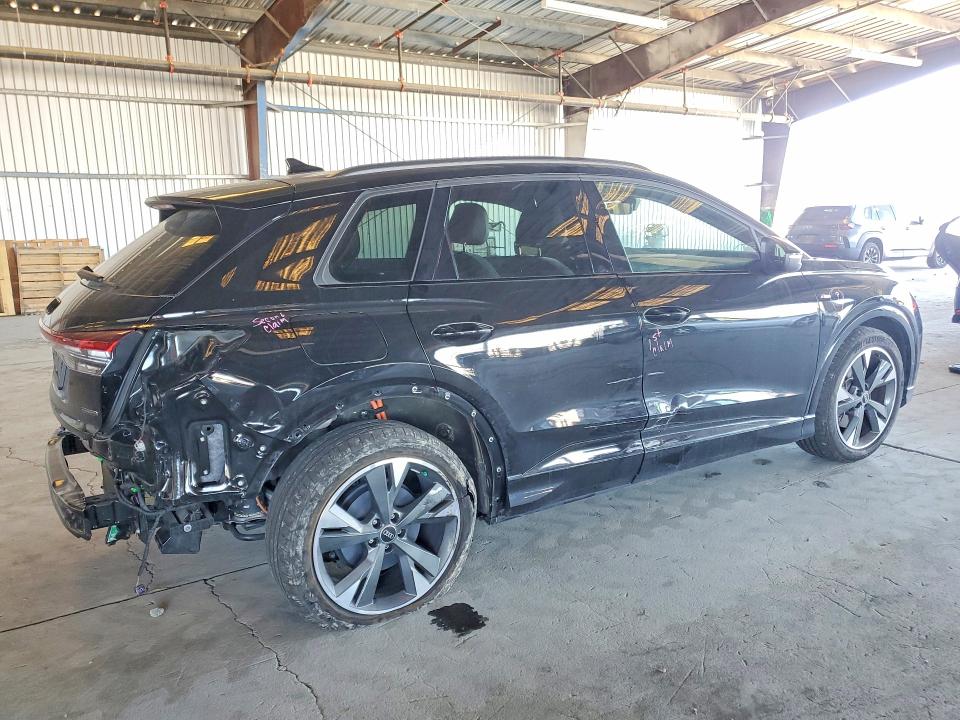 2024 Audi Q4 E-tron მანქანა იყიდება აუქციონზე, vin: WA1LUBFZ7RP044398, აუქციონის ნომერი: 48825656