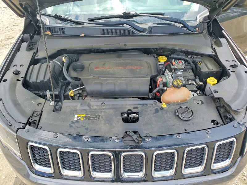 51836936 :رقم المزاد ، 3C4NJCBB4JT467963 vin ، 2018 Jeep Compass مزاد بيع