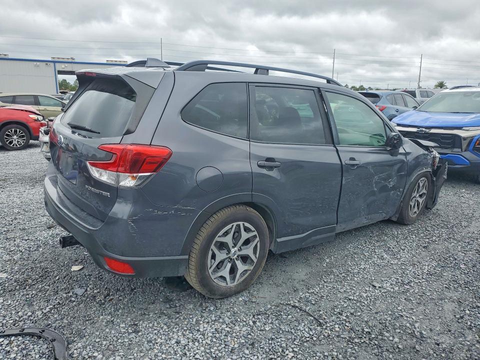 Продажа на аукционе авто 2021 Subaru Forester, vin: JF2SKAFC2MH436125, номер лота: 49181456