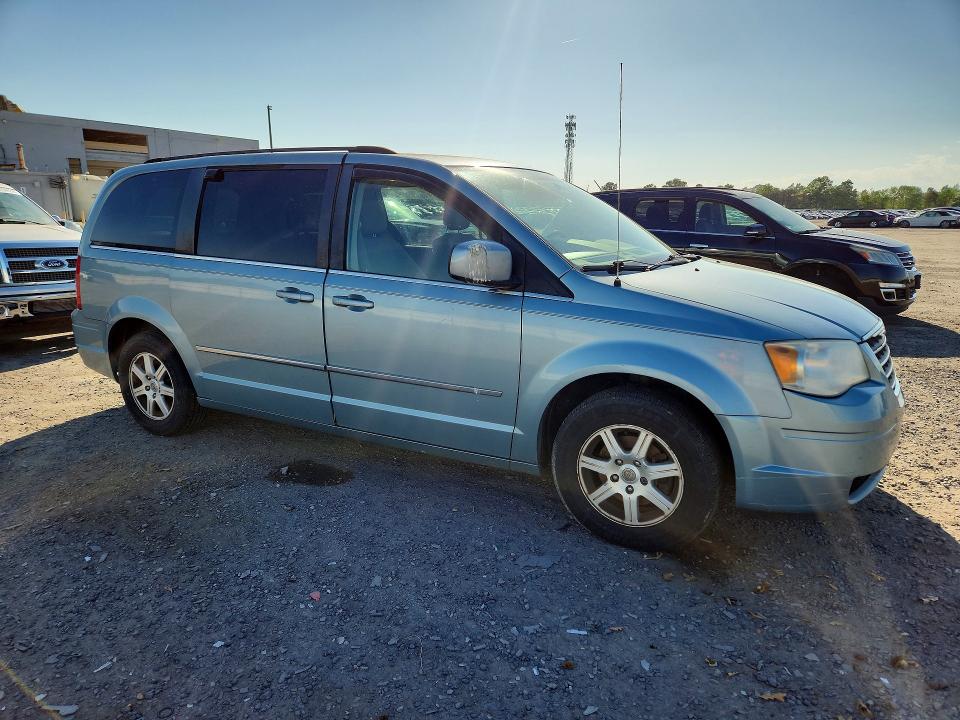 49492746 :رقم المزاد ، 2A4RR5D1XAR285062 vin ، 2010 Chrysler Town And Country مزاد بيع