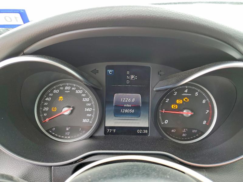 46998016 :رقم المزاد ، 55SWF4JB2FU085688 vin ، 2015 Mercedes-benz C مزاد بيع