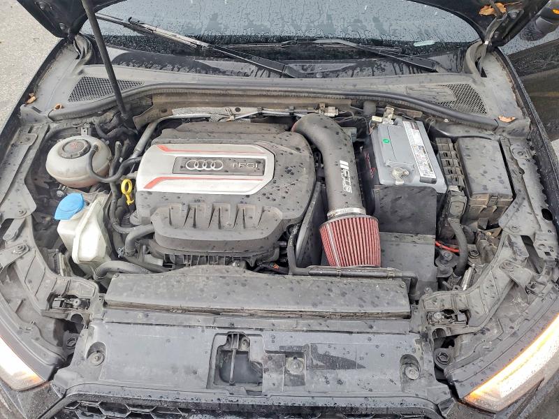 48908706 :رقم المزاد ، WAUB1GFFXJ1011865 vin ، 2018 Audi S3 مزاد بيع