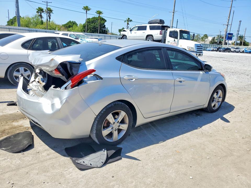2013 Hyundai Elantra მანქანა იყიდება აუქციონზე, vin: 5NPDH4AE7DH435456, აუქციონის ნომერი: 50097606