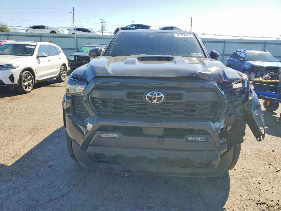 Продажа на аукционе авто 2024 Toyota Tacoma, vin: 3TMLB5JN0RM047487, номер лота: 51284456