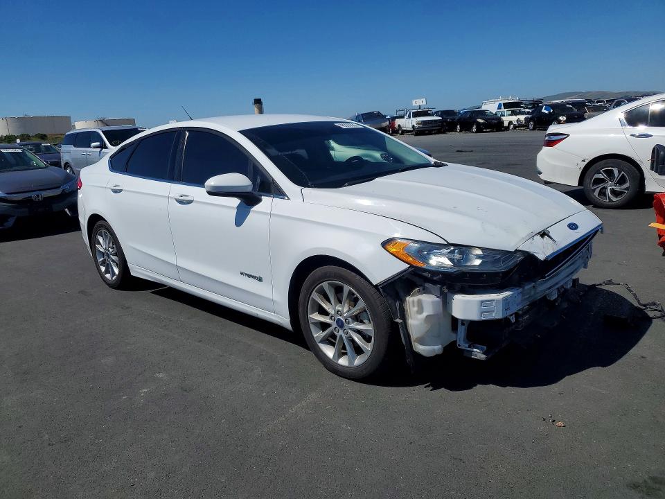 Продаж на аукціоні авто 2017 Ford Fusion, vin: 3FA6P0LU5HR314457, номер лоту: 48990086