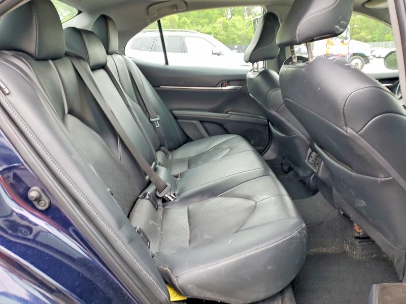 51329796 :رقم المزاد ، 4T1K61AKXNU702884 vin ، 2022 Toyota Camry مزاد بيع