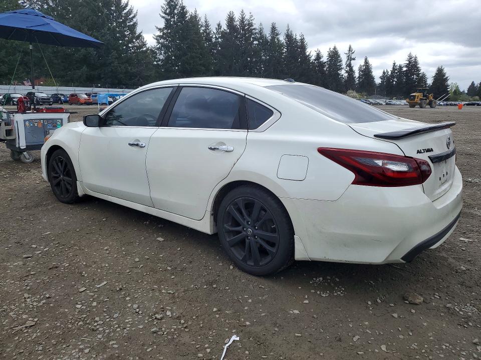 2018 Nissan Altima მანქანა იყიდება აუქციონზე, vin: 1N4AL3AP7JC230214, აუქციონის ნომერი: 50501896