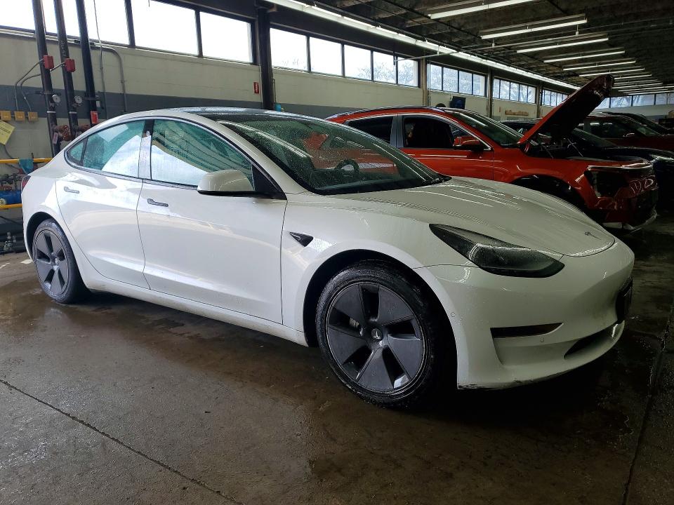 Продажа на аукционе авто 2022 Tesla Model 3, vin: 5YJ3E1EA6NF371551, номер лота: 49803156