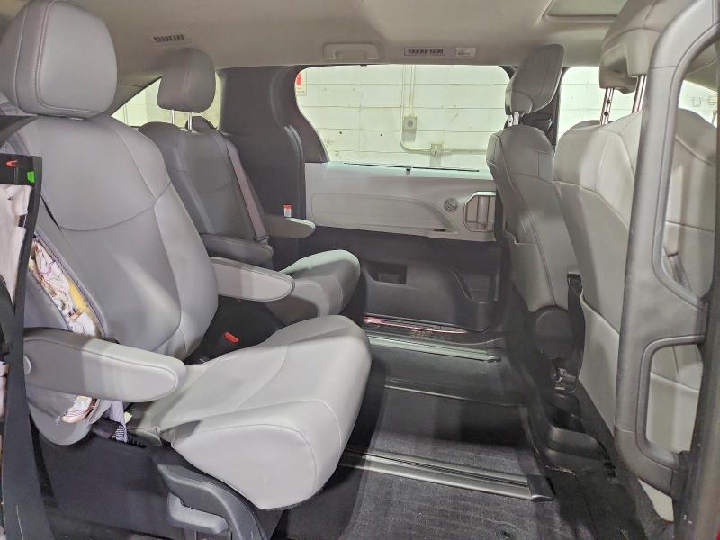 Продажа на аукционе авто 2025 Toyota Sienna, vin: 5TDJSKFC8SS205870, номер лота: 49245166