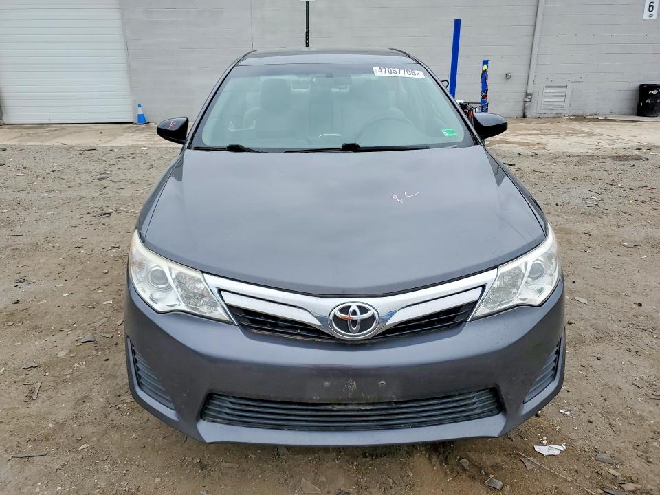 2012 Toyota Camry მანქანა იყიდება აუქციონზე, vin: 4T1BF1FK8CU083062, აუქციონის ნომერი: 47057706