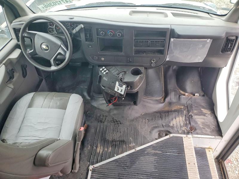 47120366 :رقم المزاد ، 1GB0G2BA9C1175895 vin ، 2012 Chev Express مزاد بيع