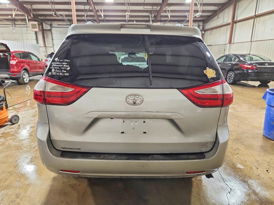 2019 Toyota Sienna მანქანა იყიდება აუქციონზე, vin: 5TDDZ3DC5KS224989, აუქციონის ნომერი: 51237736