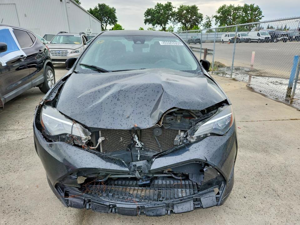 50058896 :رقم المزاد ، 2T1BURHE2JC004687 vin ، 2018 Toyota Corolla مزاد بيع