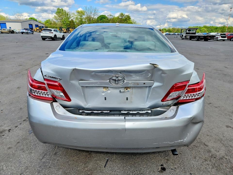 52087146 :رقم المزاد ، 4T4BF3EK8AR013688 vin ، 2010 Toyota Camry مزاد بيع
