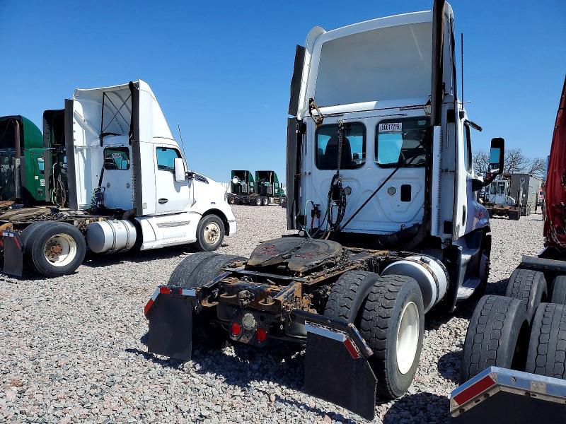 Продаж на аукціоні авто 2016 Freightliner Cascadia 125, vin: 1FUBGEDV9HLHL6948, номер лоту: 50617216