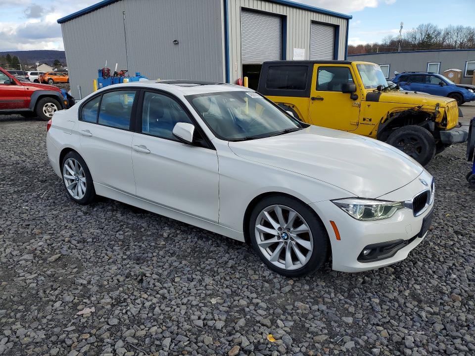 2018 Bmw 320 მანქანა იყიდება აუქციონზე, vin: WBA8A3C5XJA488276, აუქციონის ნომერი: 48666806