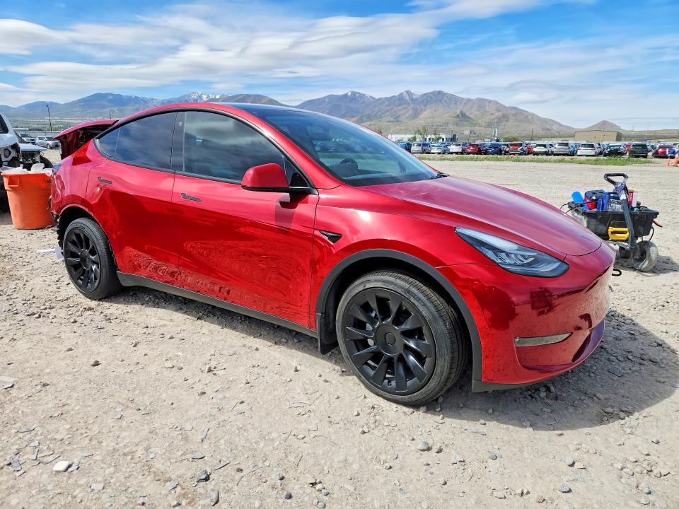 49593986 :رقم المزاد ، 7SAYGDEE8PA098846 vin ، 2023 Tesla Model Y مزاد بيع