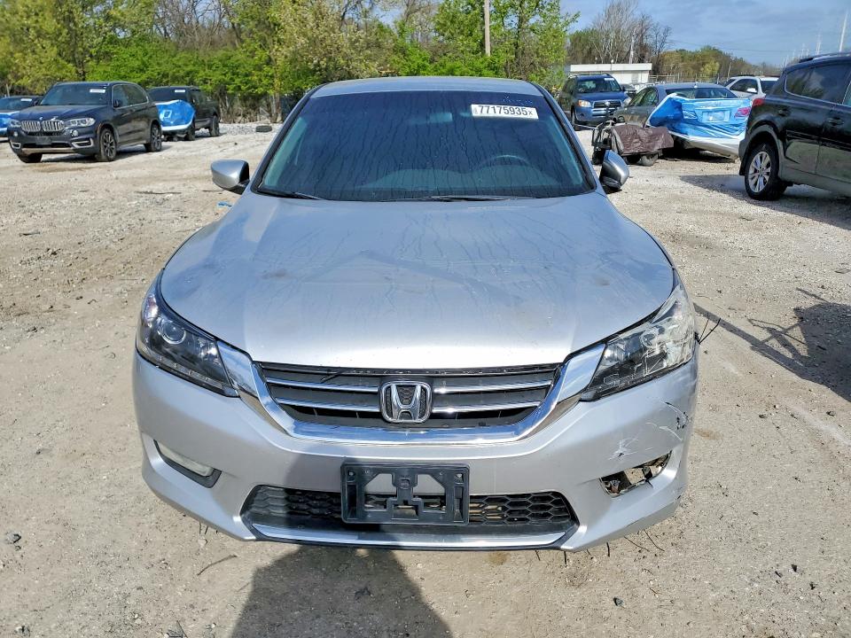 2013 Honda Accord მანქანა იყიდება აუქციონზე, vin: 1HGCR2F50DA218510, აუქციონის ნომერი: 77175935