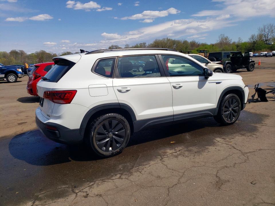 Продаж на аукціоні авто 2022 Volkswagen Taos, vin: 3VVAX7B26NM041813, номер лоту: 49841816