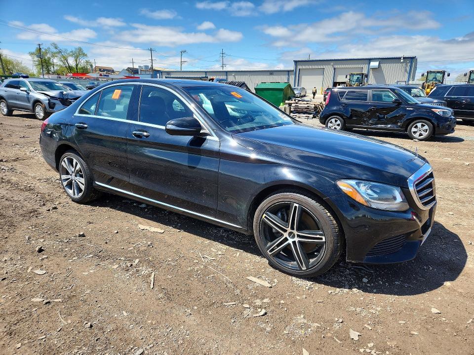 51427906 :رقم المزاد ، 55SWF4KB8GU145232 vin ، 2016 Mercedes-benz C مزاد بيع