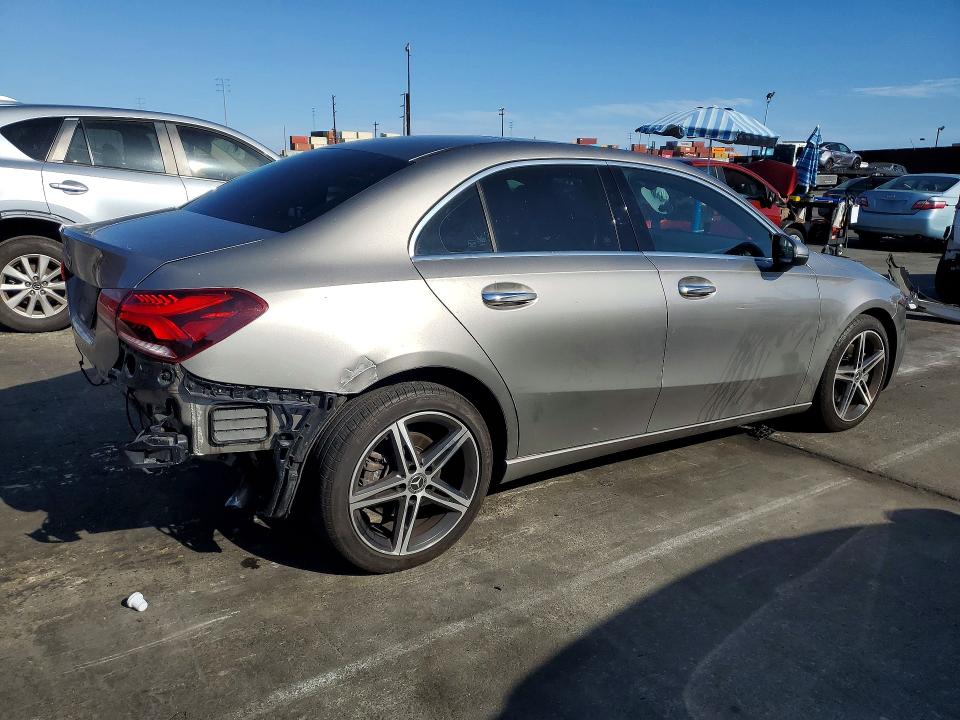48703136 :رقم المزاد ، WDD3G4EB8KW031948 vin ، 2019 Mercedes-benz A مزاد بيع