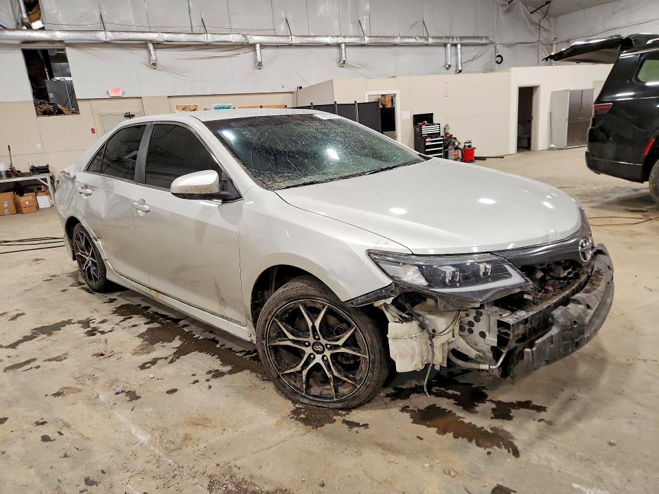 Продаж на аукціоні авто 2014 Toyota Camry, vin: 4T1BF1FK9EU739580, номер лоту: 49052916