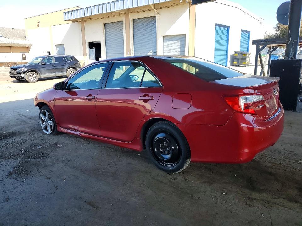2013 Toyota Camry მანქანა იყიდება აუქციონზე, vin: 4T1BF1FK7DU693472, აუქციონის ნომერი: 51667386