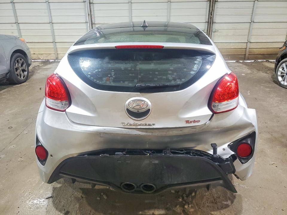 2015 Hyundai Veloster მანქანა იყიდება აუქციონზე, vin: KMHTC6AE6FU235775, აუქციონის ნომერი: 51529816