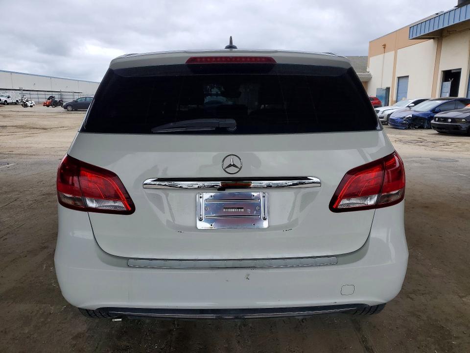 49573396 :رقم المزاد ، WDDVP9AB7HJ013278 vin ، 2017 Mercedes-benz B مزاد بيع