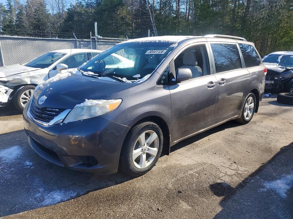 Aukcja sprzedaży 2012 Toyota Sienna, vin: 5TDKK3DC0CS220961, numer aukcji: 50441126