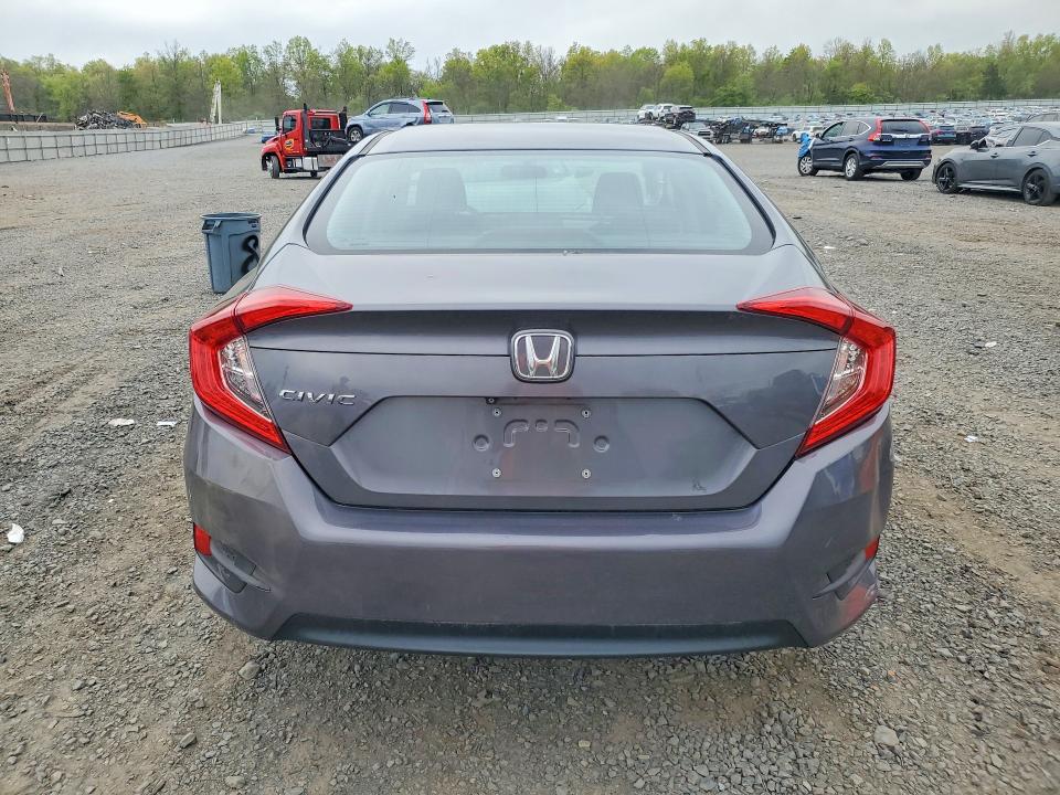 Aukcja sprzedaży 2018 Honda Civic, vin: 2HGFC2F52JH584626, numer aukcji: 50640386