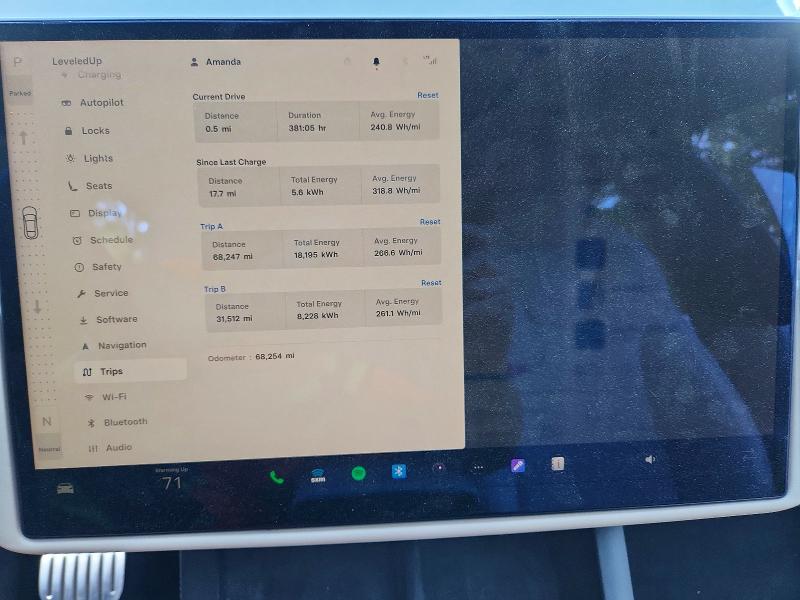 48431196 :رقم المزاد ، 5YJSA1E59NF470729 vin ، 2022 Tesla Model S مزاد بيع