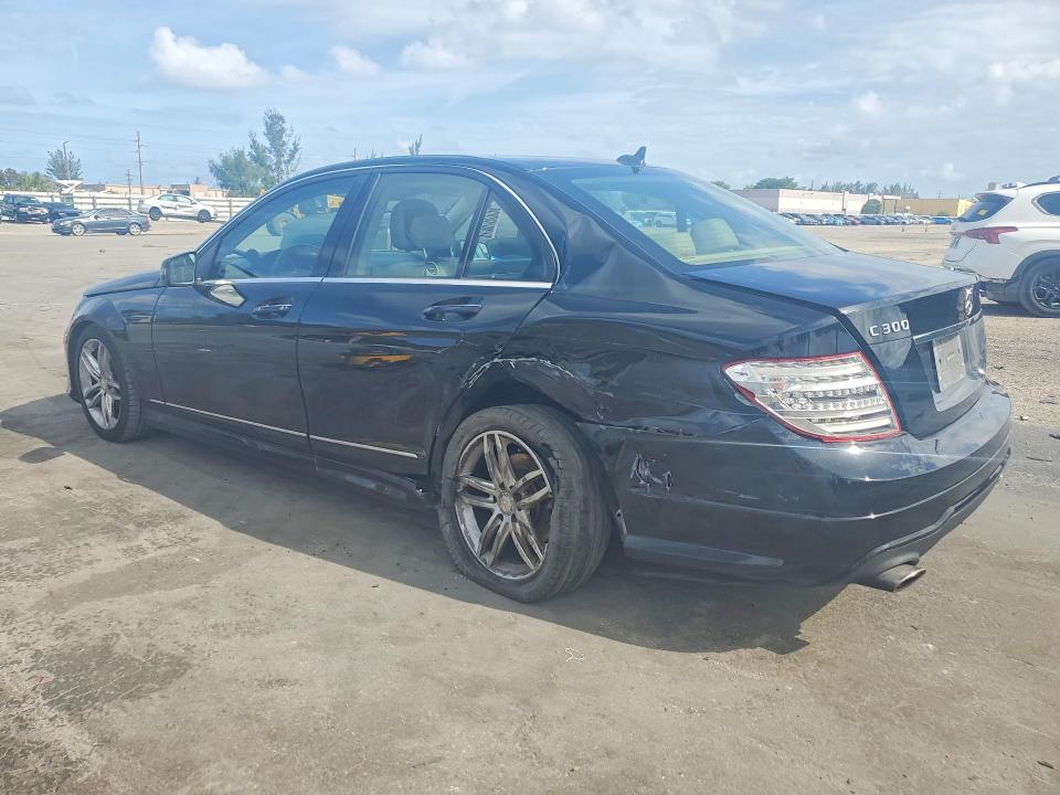 Продажа на аукционе авто 2012 Mercedes-benz C, vin: WDDGF8BB7CR233390, номер лота: 48153726